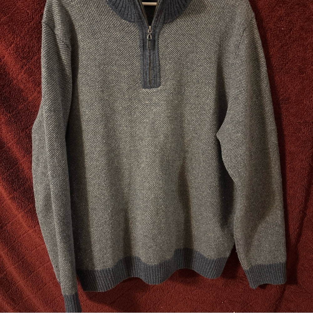 100% Wool Men's Gray Sweater with Quarter-Zip
